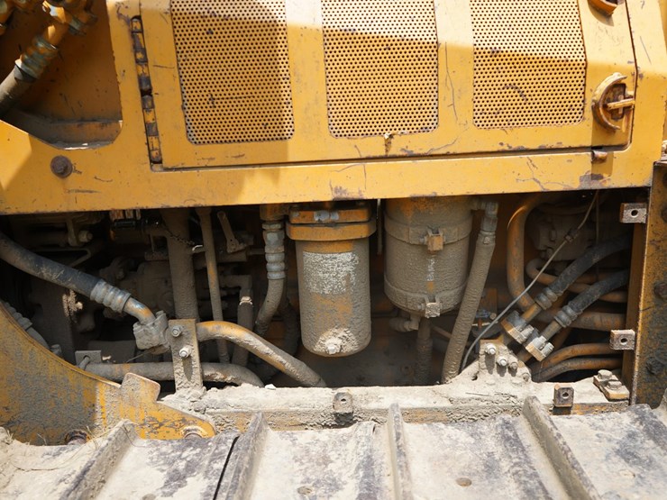 komatsu-d65e-6-image-36