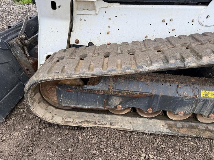 2023-bobcat-t770-image-17