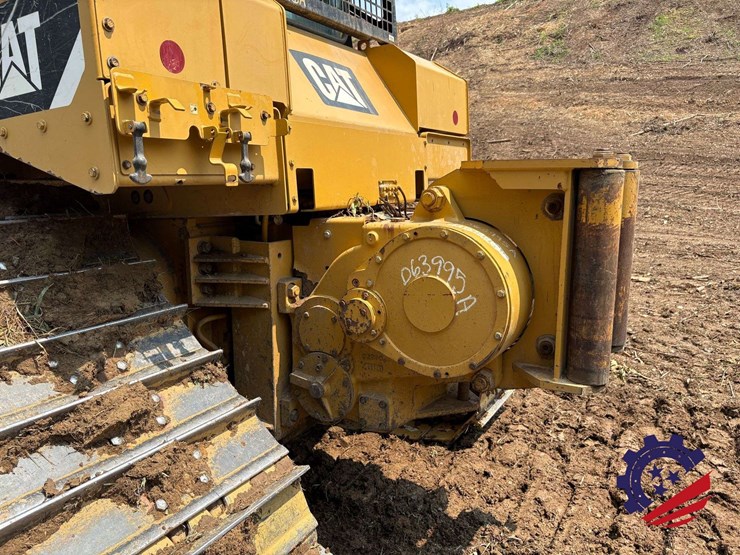 2015-caterpillar-d6t-lgp-image-68