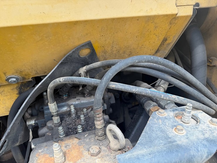 komatsu-pc200-image-58