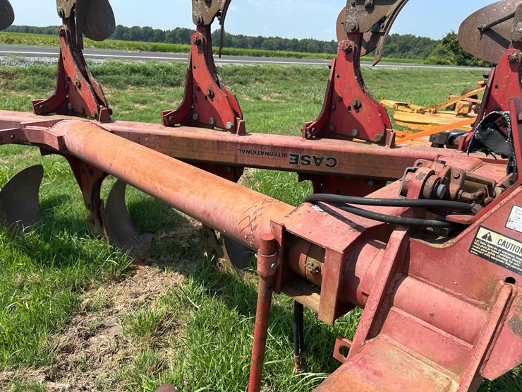 case-ih-165-image-25