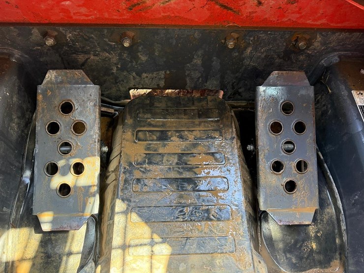 kubota-ssv65-image-18
