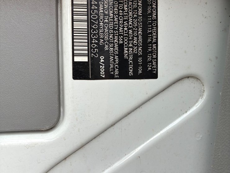 2007-dodge-3500-image-12