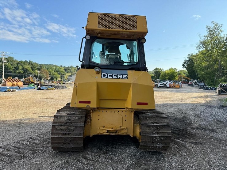 2016-deere-650k-lgp-image-3