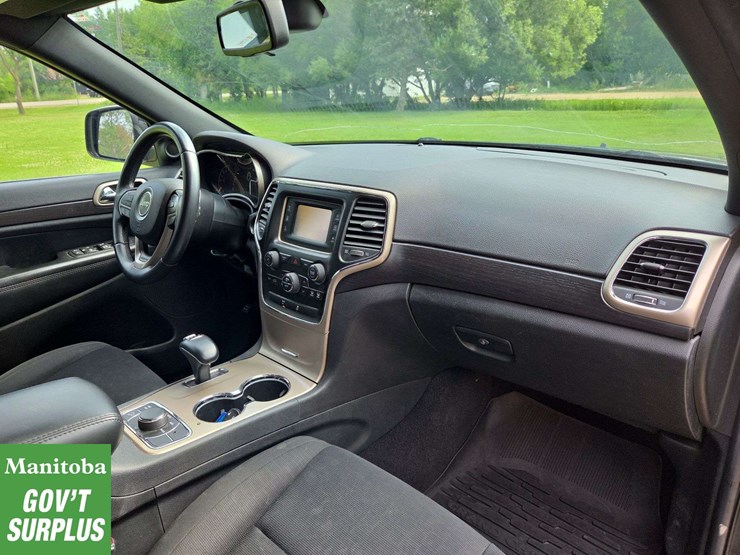 2014-jeep-grand-cherokee-image-33