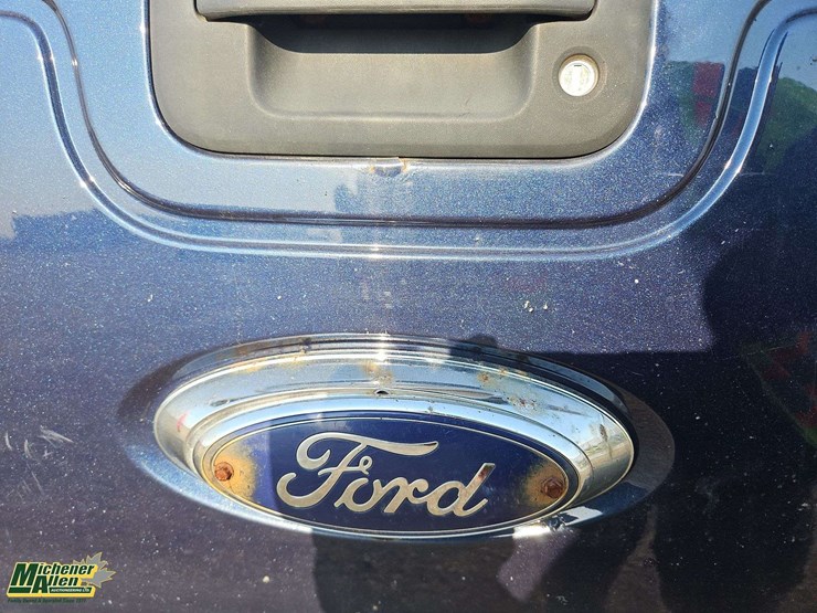 2013-ford-f350-image-42