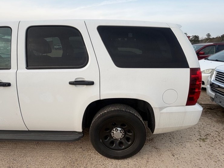 2012-chevrolet-tahoe-image-7