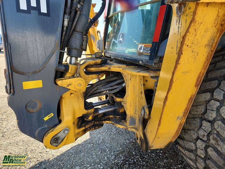 deere-410l-image-56