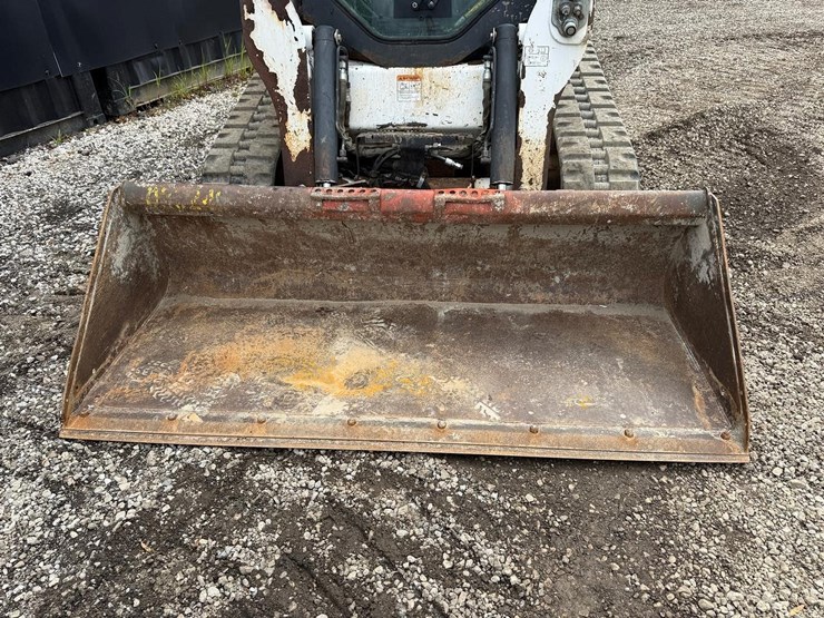 2012-bobcat-t750-image-9