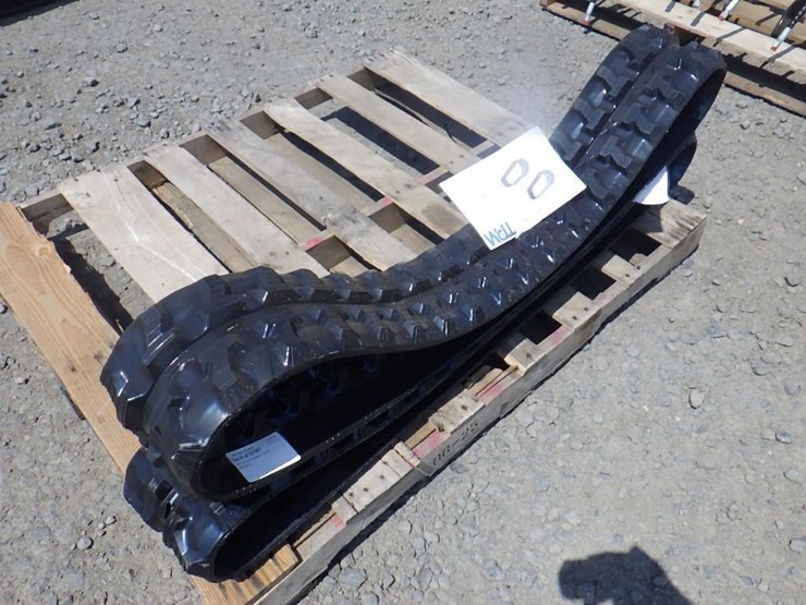 tpm-excavator-rubber-tracks-image-1