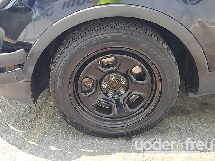 2017-ford-explorer-xlt-image-9