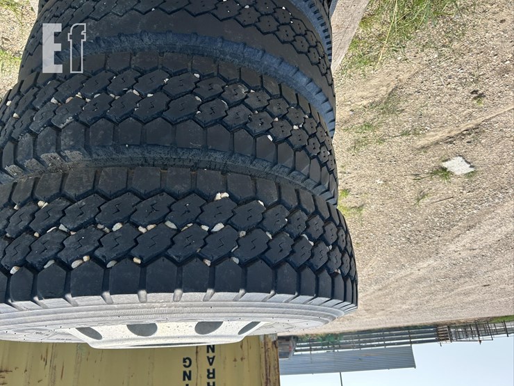 4x-295/75r22.5-rims-and-tires-image-11