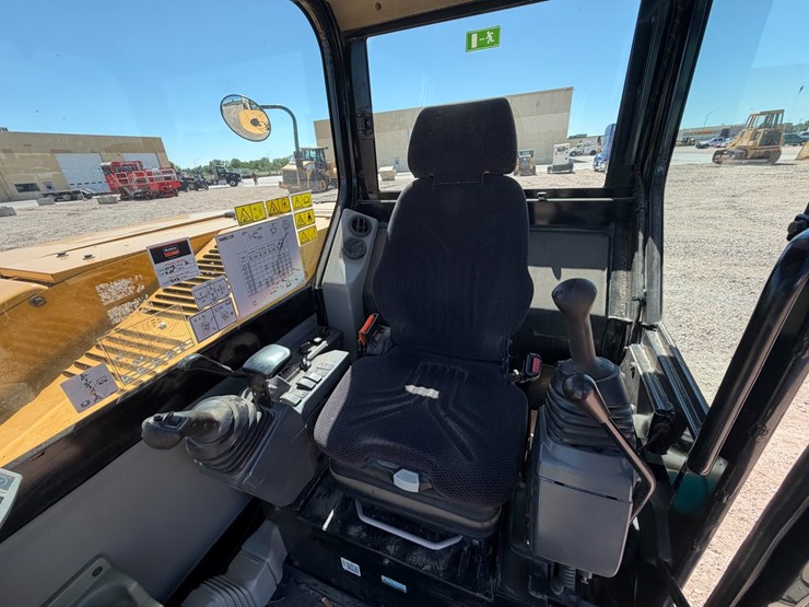 2014-caterpillar-308e2-cr-image-10