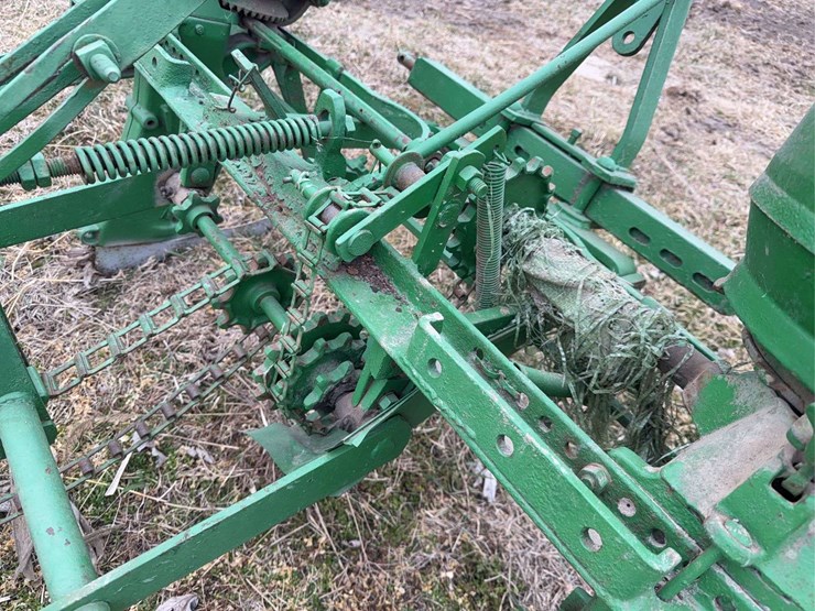 john-deere-two-row-planter-image-14