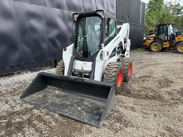 2013-bobcat-s650-image-8