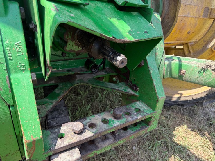 john-deere-8410t-image-27