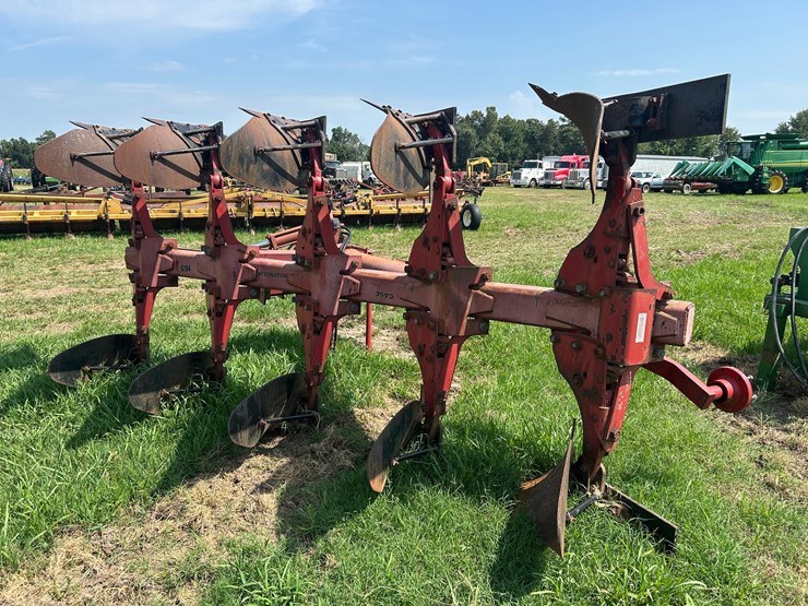 case-ih-165-image-4