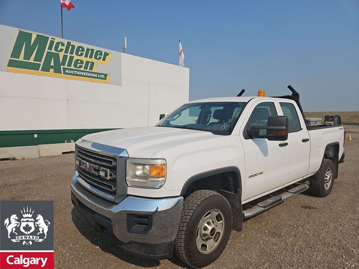 2015-gmc-sierra-2500hd-image-1