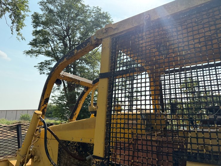 1985-caterpillar-d4e-image-25