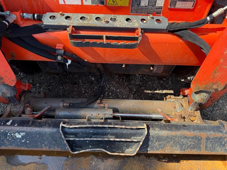 kubota-ssv65-image-10