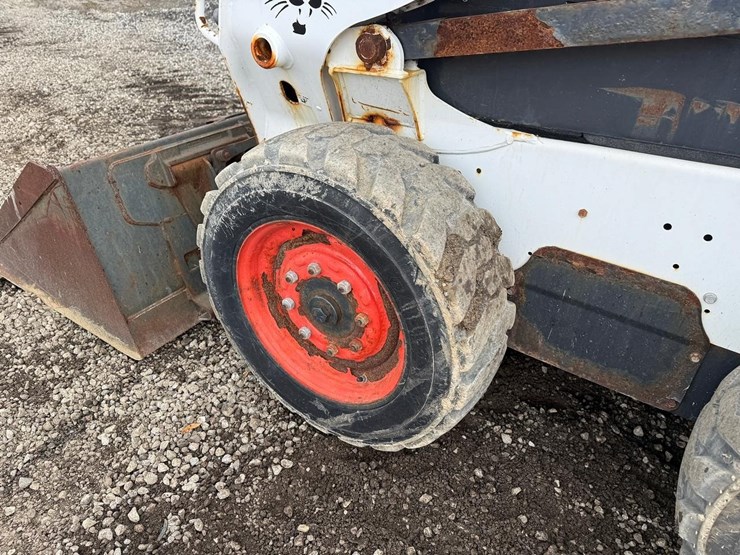 2020-bobcat-s570-image-16