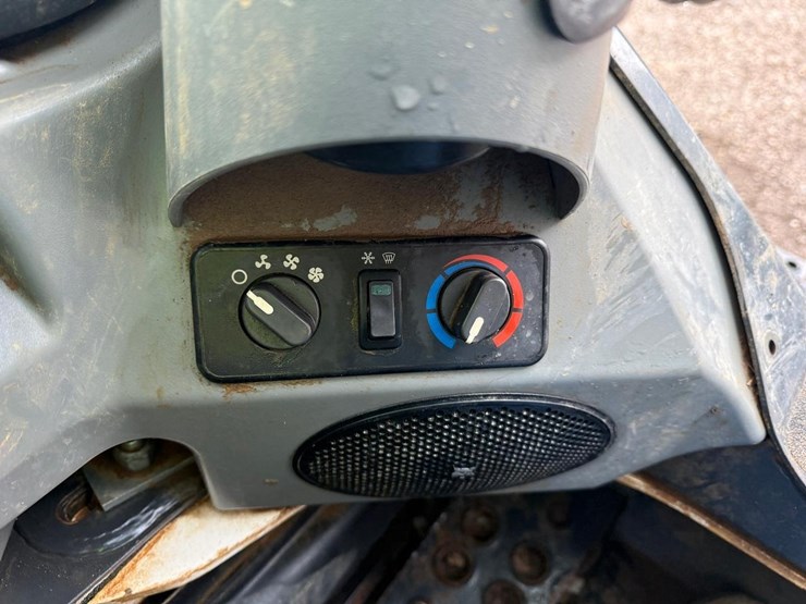 2023-bobcat-t770-image-20