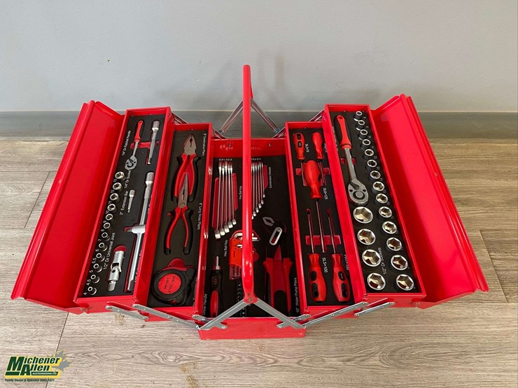 unused-boss-18in-x-8in-cantilever-tool-box-with-set-of-tools-and-foam-organizer-insert-image-6