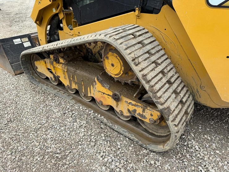 2020-caterpillar-289d3-image-19