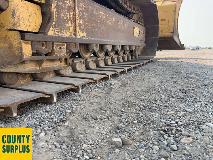 2014-caterpillar-d5k2-image-14