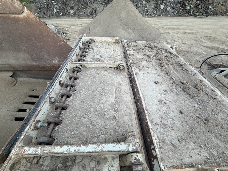 2012-metso-lokotrack-lt1213-tracked-impact-crusher-plant-image-29