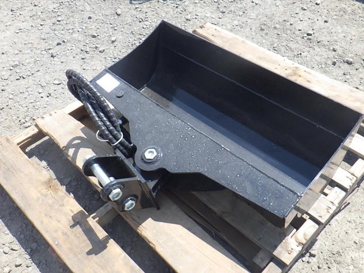 tpm-hydraulic-excavator-tilt-bucket-32"-image-3