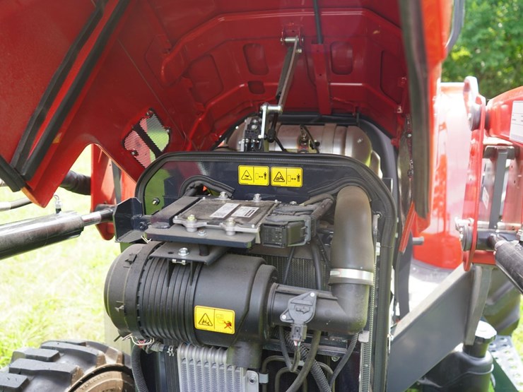 2024-massey-ferguson-1835m-image-38