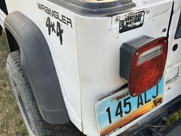1993-jeep-wrangler-image-17