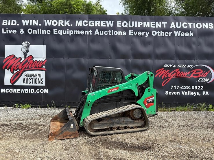 2017-bobcat-t740-image-1