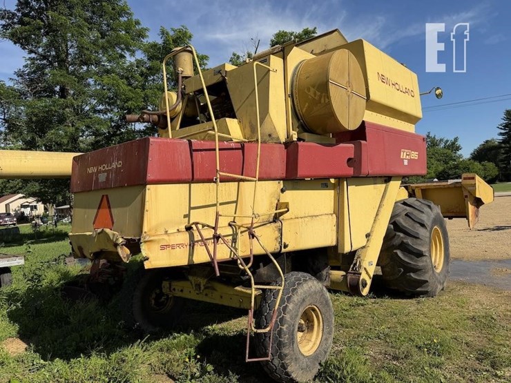 new-holland-tr85-image-7