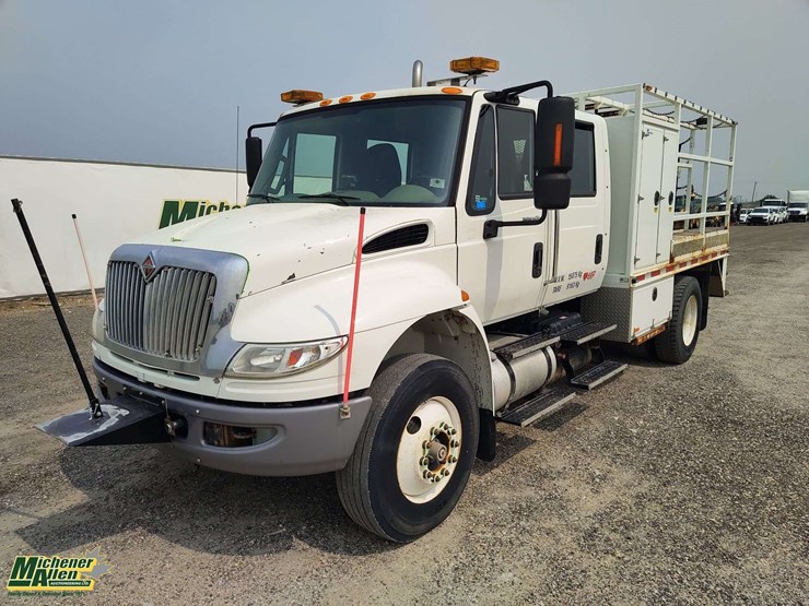 international-durastar-4400-image-1