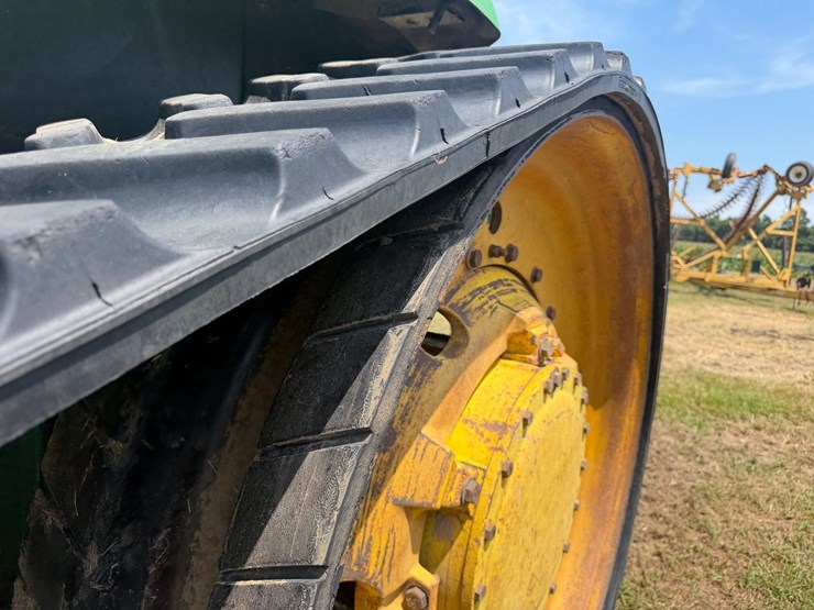 john-deere-8410t-image-10