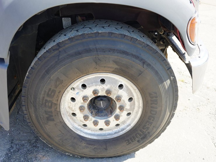 2018-mack-granite-gu713-image-39
