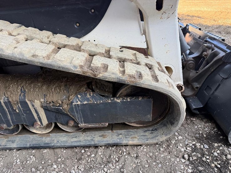 2021-bobcat-t64-image-14