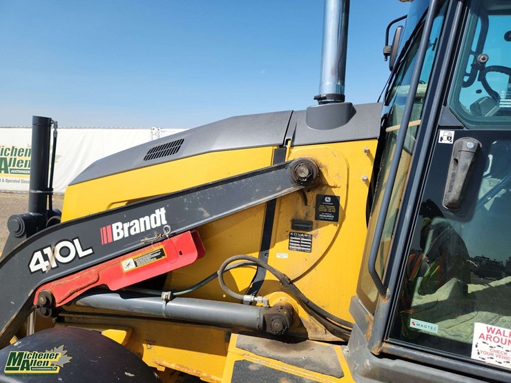 deere-410l-image-48