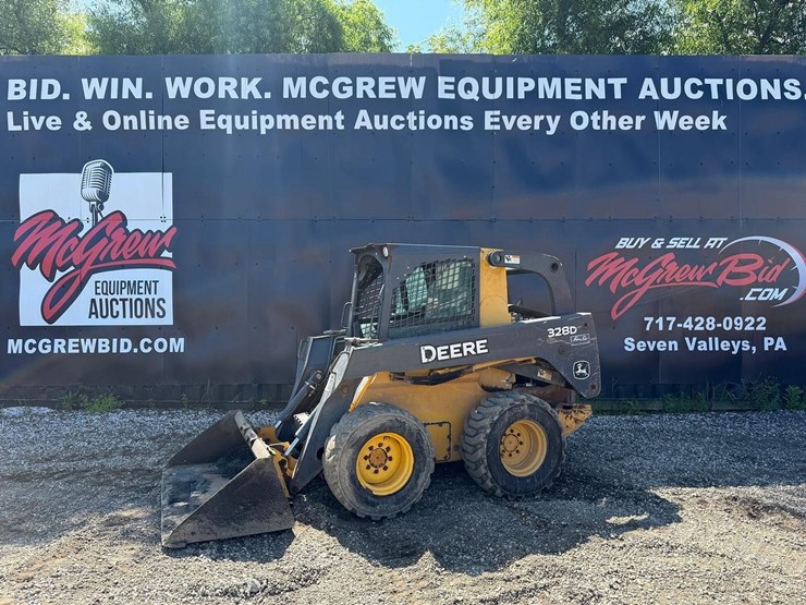 deere-328d-image-1