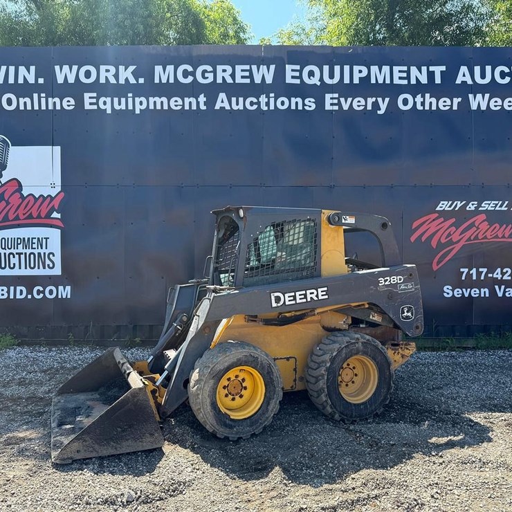 DEERE 328D
