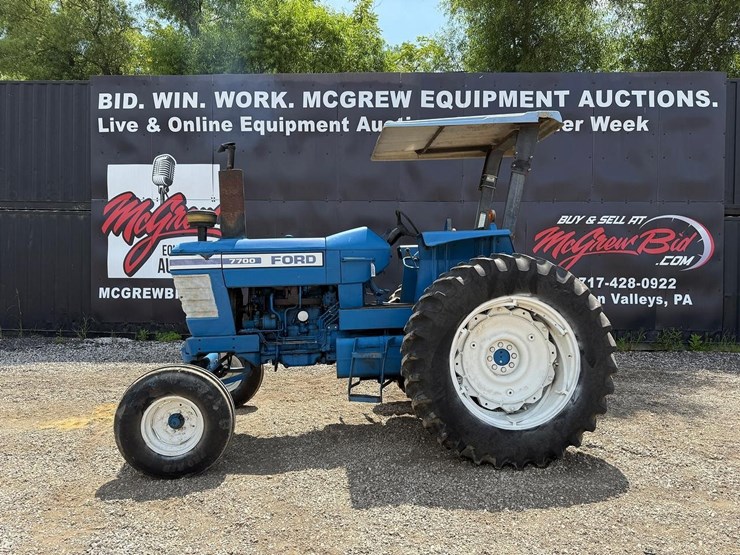 ford-7700-image-1