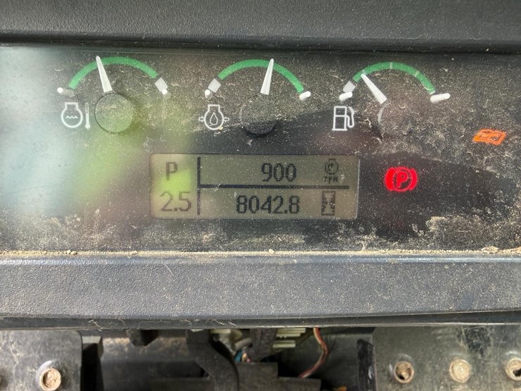 2018-deere-655k-image-23