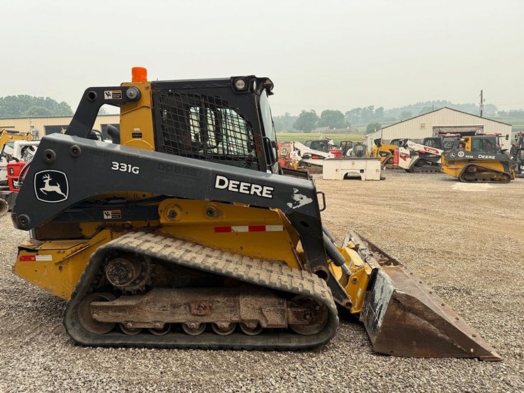 2020-deere-331g-image-5