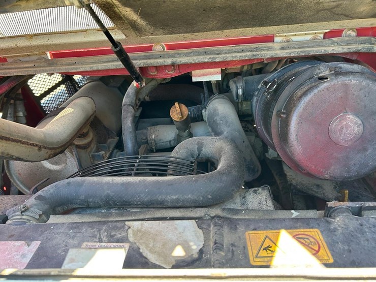 2011-takeuchi-tl250-image-15
