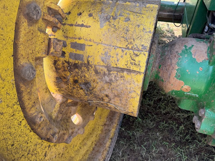 john-deere-8410t-image-11