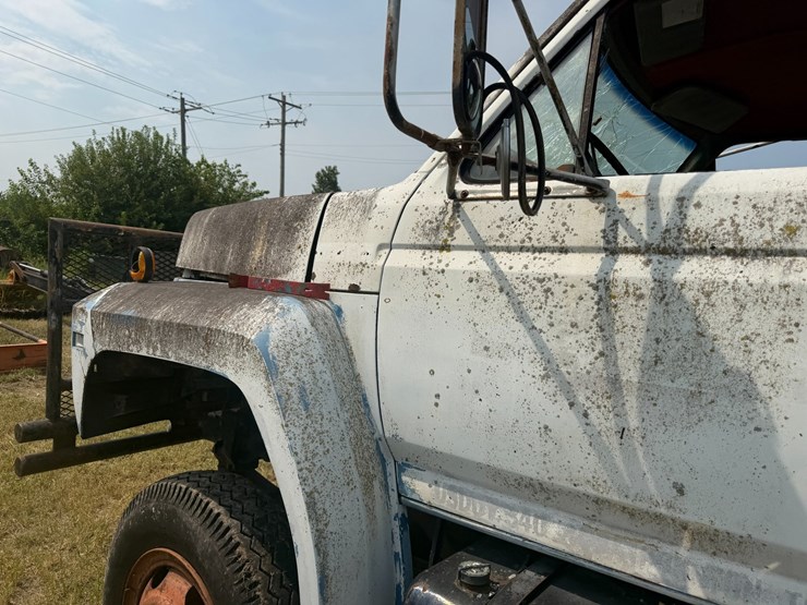 1985-ford-f700-image-39
