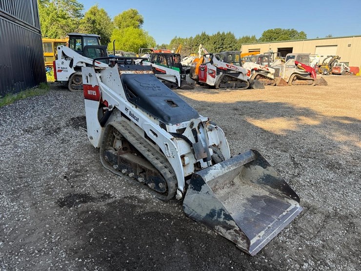 2018-bobcat-mt85-image-6