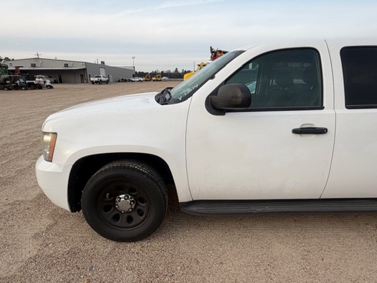 2012-chevrolet-tahoe-image-9